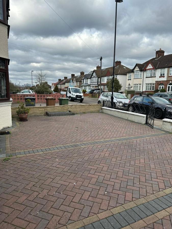 Amazing And Romantic O2 Arena 4 Bedrooms House Free Parking London Exterior foto