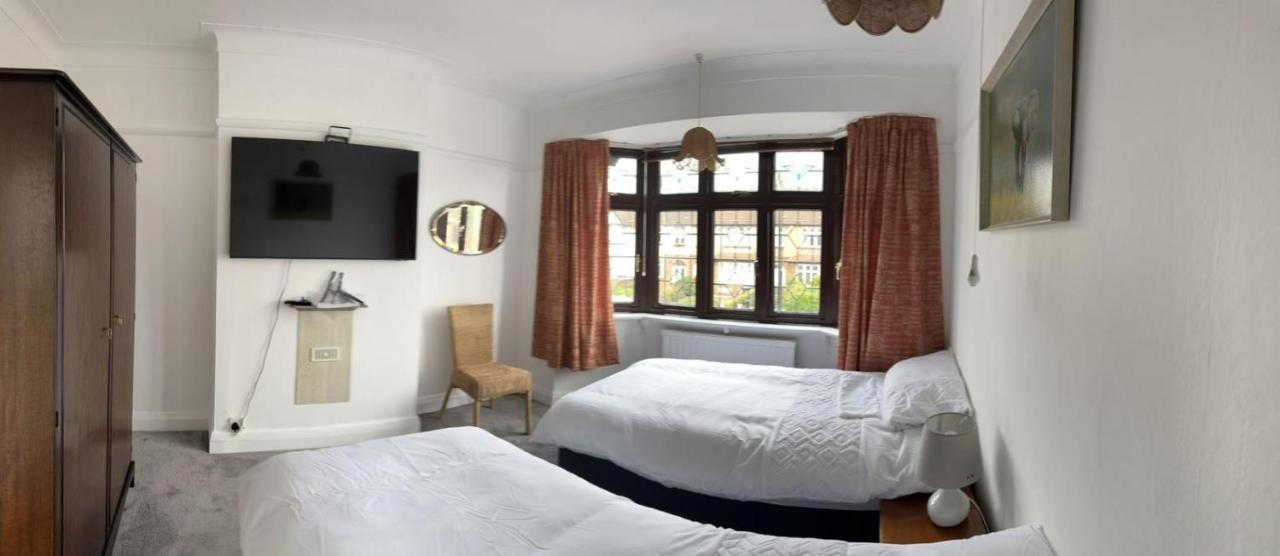 Amazing And Romantic O2 Arena 4 Bedrooms House Free Parking London Exterior foto